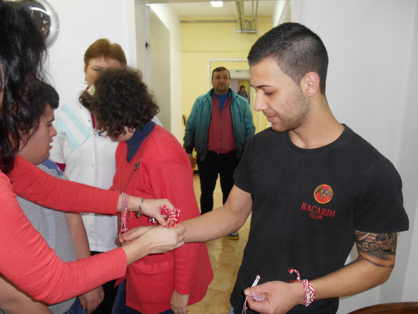 Бакарди зарадва посетителите на Дневен център за възрастни с увреждания