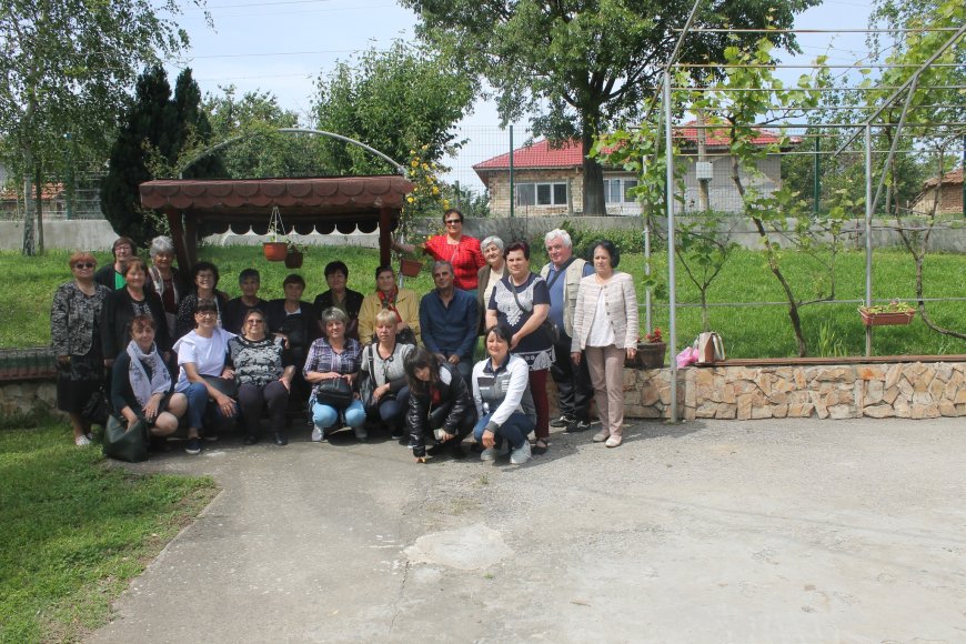 Потребители на Центъра за рехабилитация и социална интеграция в Крушари гостуваха в съседната община Кайнарджа
